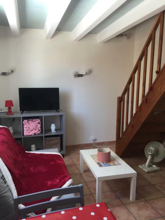 L'Appartement De L'Eglise Saintes-Maries-de-la-Mer Exteriör bild
